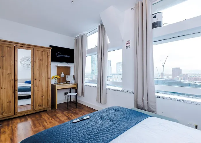 2br Heights Sleeps 7 Parking & Wifi