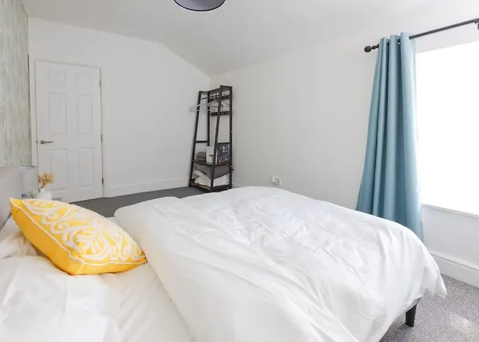 Apartment Joyful Management -top Floor With Feel Deco In M16 *