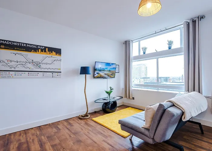 2br Heights Sleeps 7 Parking & Wifi * Manchester