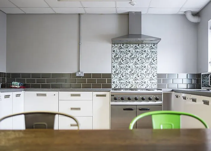 John Lester And Eddie Colman Courts In Salford Apartment