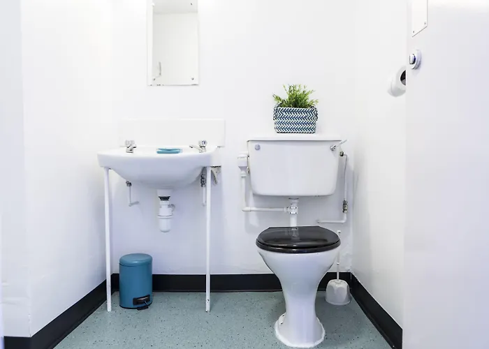 شقة John Lester And Eddie Colman Courts In Salford مانشستر