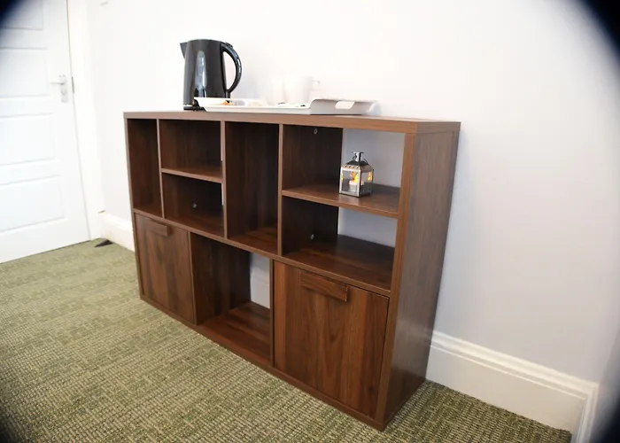 Gorton Mount Hotel 2*