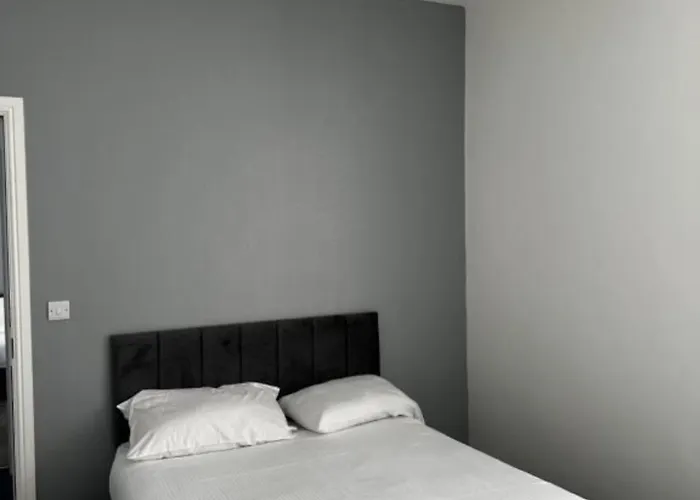 Oyo Cheetham Hill 3*