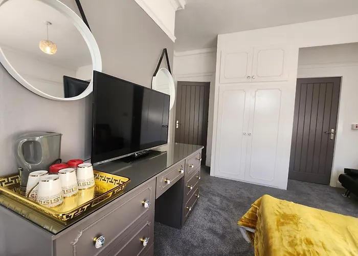 Δωμάτια σε οικογενειακή κατοικία Luxury Free Wifi Old Trafford *