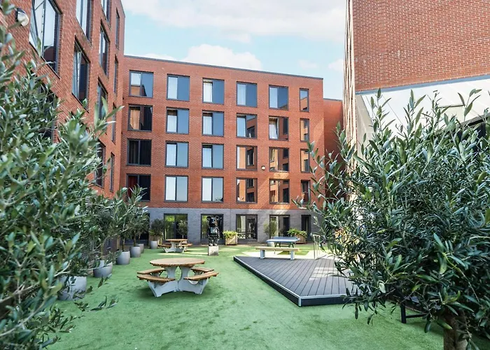 Riverside House By Utdm *