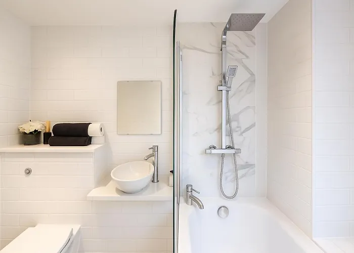 Modern Duplex Centre * Manchester