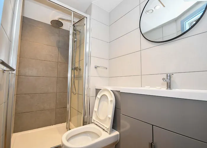 Lovely 3bed Flat In W Security Apartmán