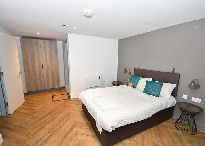 Lovely 3bed Flat In W Security Manchester