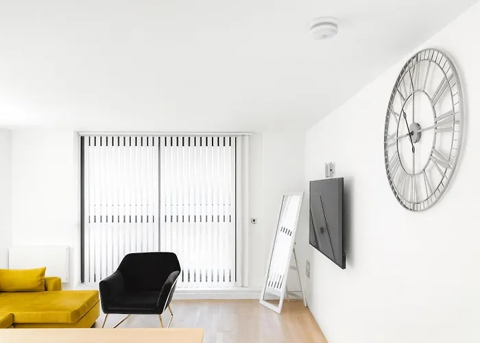 Modern Duplex Centre * Manchester