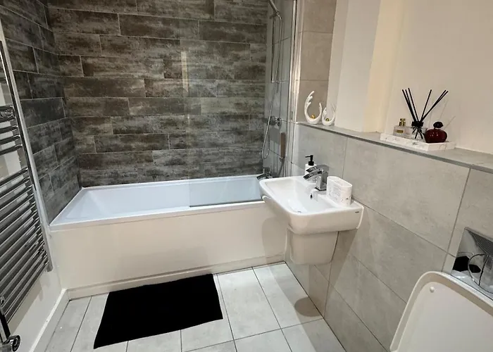 Stylish 2-bed By Cente *