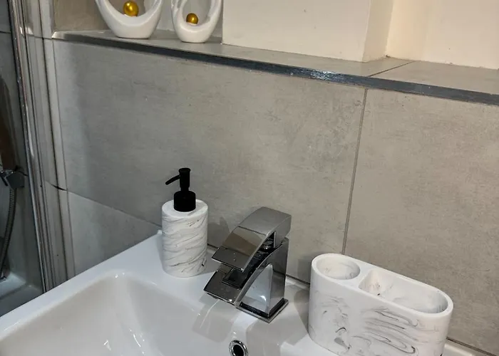 Stylish 2-bed By Cente