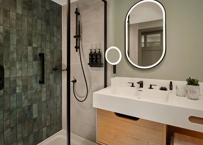 The Reach At Piccadilly, Manchester, A Tribute Portfolio 4*