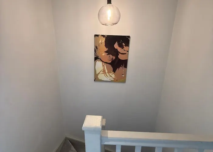 펜션 Cosy 4br House, West Didsbury, Bars And Restaurants Close By, Free Parking, Sleeps 8 맨체스터