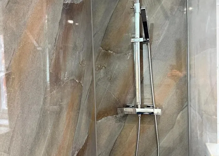 Stunning House In Chorlton *