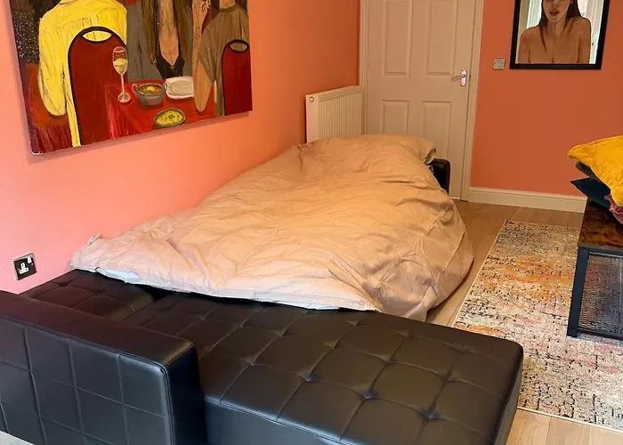 Stunning House In Chorlton