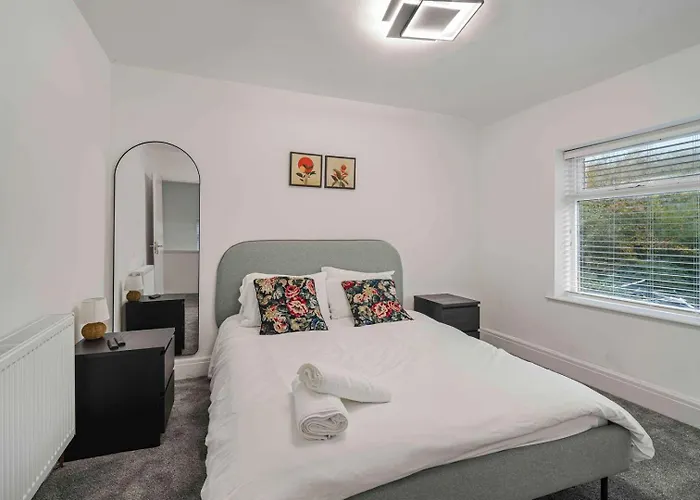 Konukevi Guestready - Charming Retreat With Private Patio 4*