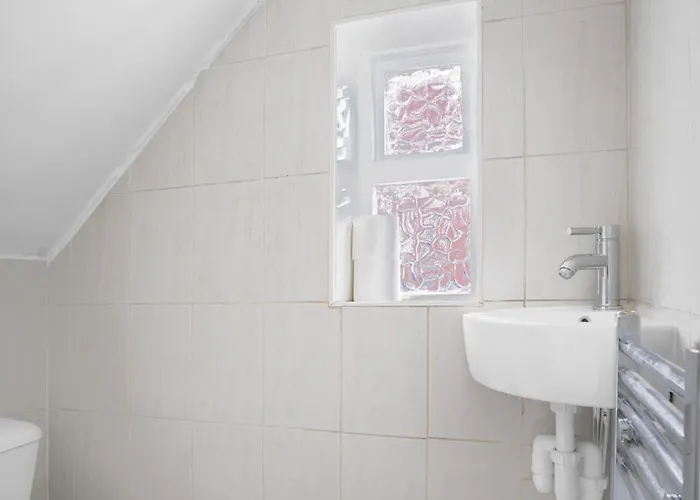 Spacious 4-bed Near Didsbury Casa vacanze Manchester