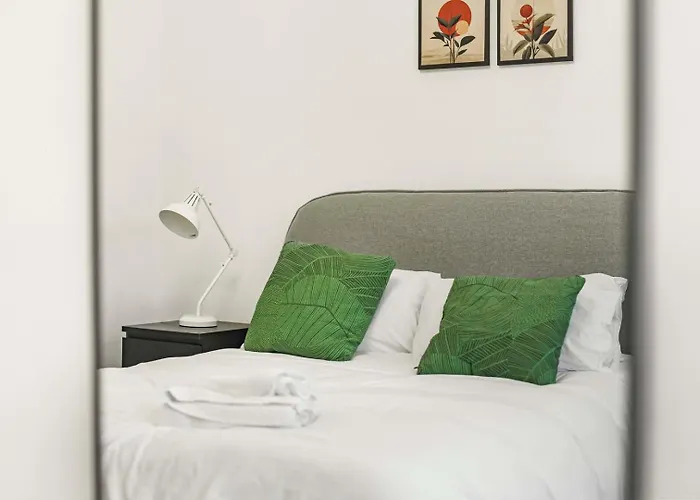 Guestready - Charming Retreat With Private Patio Konukevi 4*