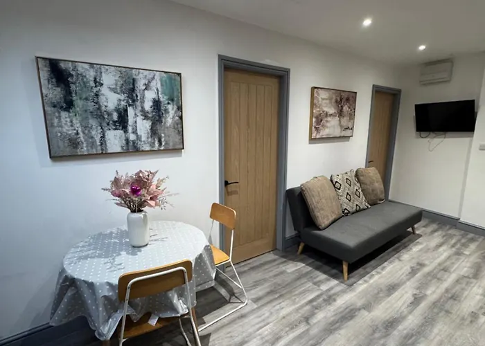 1, Centrally Located Near Northern Quarter مانشستر