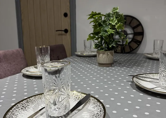 2, Centrally Located Near Northern Quarter Apartmán