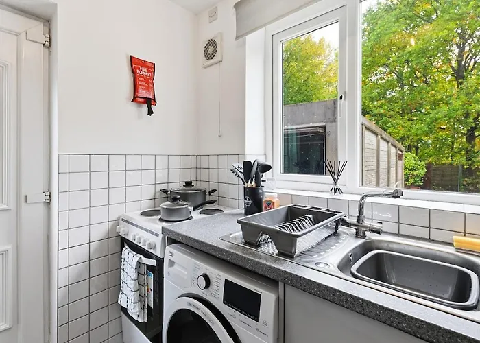 Modern Close To Events With Parking