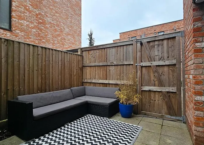 Modern 4br Townhouse - Rooftop - Hot Tub *