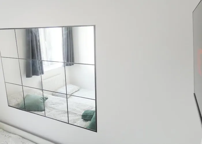 Spacious 4 Bed Maisonette Close To Salford Quays And With Smart Tvs And Netflix Perfect For Families And Contractors Apartmán *