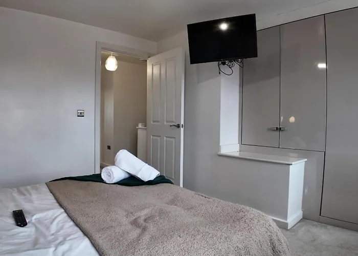 Stylish In Vibrant Salford, Manchester!