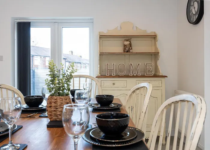 Modern 5-bed Ev Centre 10 Min Manchester