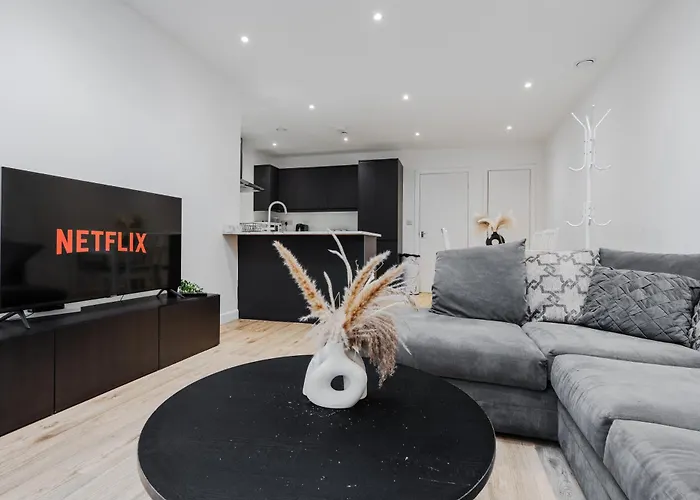 The Ideal Urban 4br - Coop - Etihad - Parking - Ev Apartment