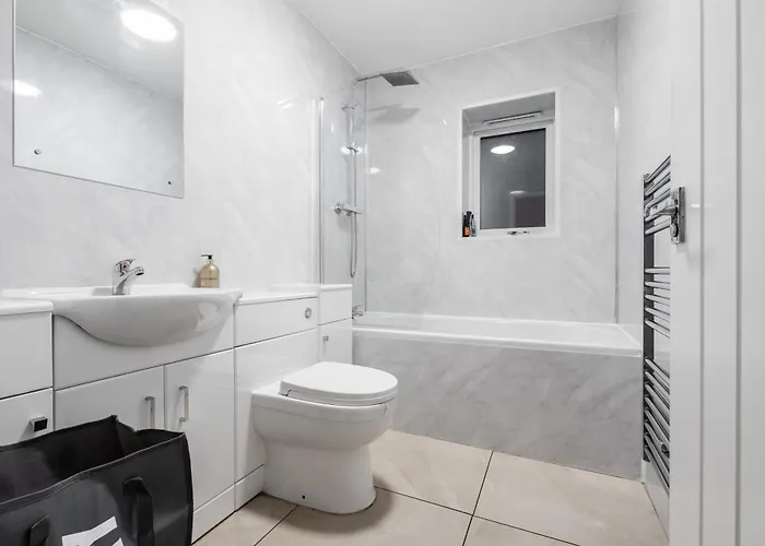 The Ideal Urban 4br - Coop - Etihad - Parking - Ev Manchester