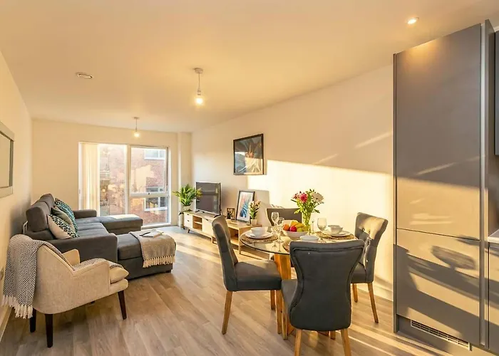 Convenient 2 Bedroom Апартаменты