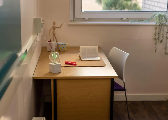 شقة John Lester And Eddie Colman Courts In Salford