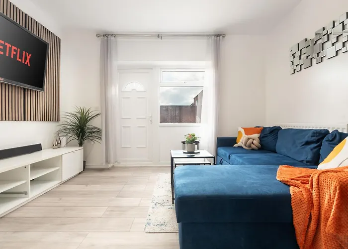 Stylish 4bd Townhouse - Centre - O2 Apollo