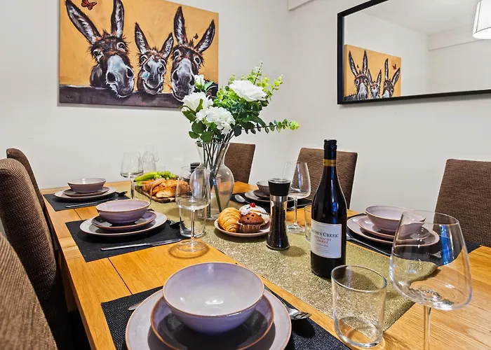 Forest View- Oasis Mural -didsbury Zen Sleeps 10 Mánchester