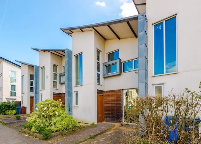 Tatil Evi Modern House - Sleeps 6 - Free Parking - Near Etihad Stadium - Coop Live