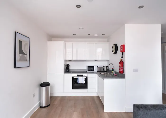 Zeni, Alexandra Rise Smart Apartamento *