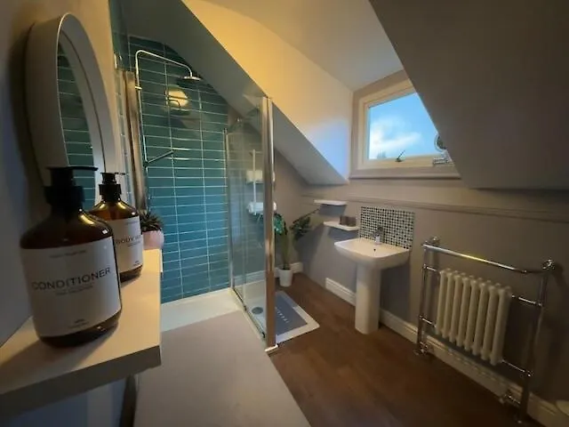 Chorlton Stylish & Convenient Apartman *