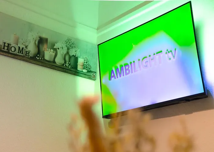 Modern 3-bedroom Near Centre