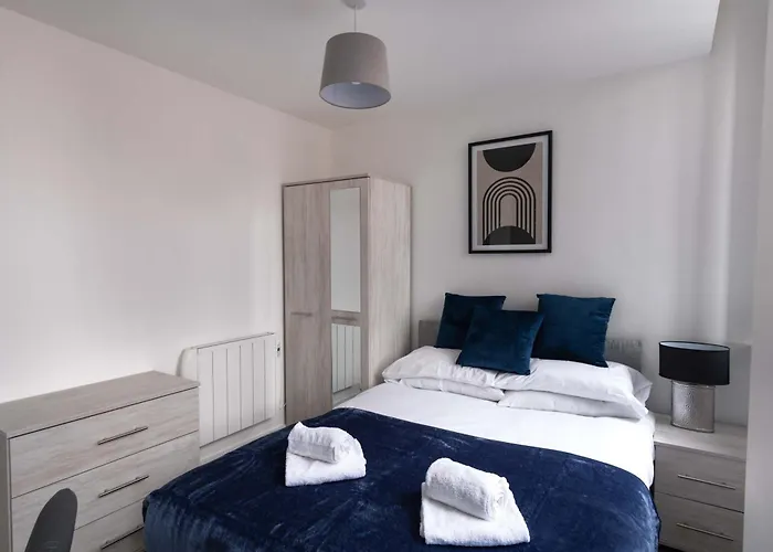 Zeni, Alexandra Rise Smart Apartamento Mánchester