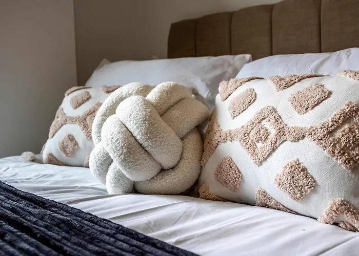 Fabulous 2 Bedroom In Apartamento *