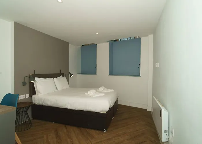 Modern 3bed Flat In W Security Apartment Manchester