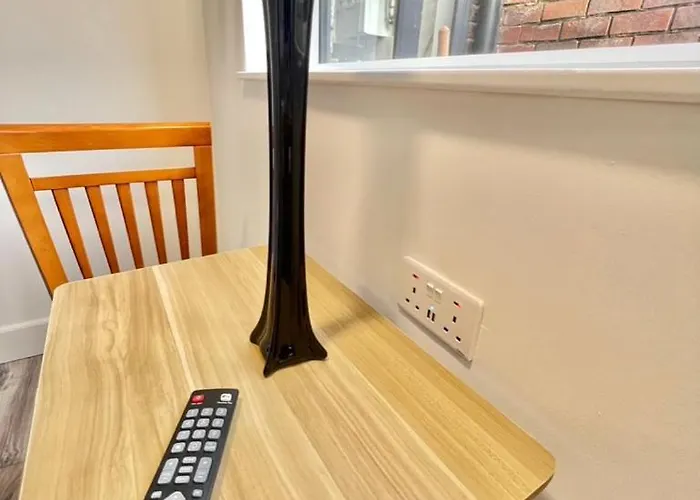 Апартаменты Lux Shared Flat With 2 Private Bedrooms And 2 Private En-suite Bathrooms Манчестер