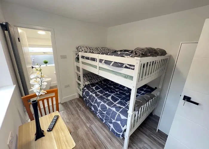 Lux Shared Flat With 2 Private Bedrooms And 2 Private En-suite Bathrooms