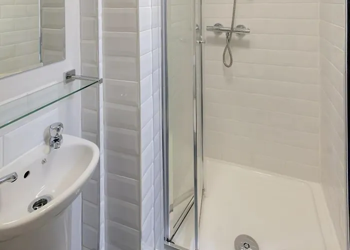 Fogadó Lower Turks Head