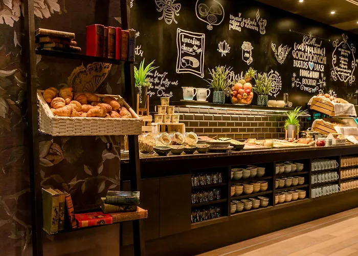 One Manchester-st. Peter's Square