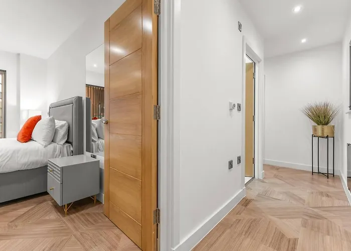 3 Bed Flat 8 Min Walk To Centre - Pass The Keys * מנצ'סטר