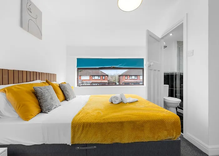 52 Furnival Road, 3* Manchester