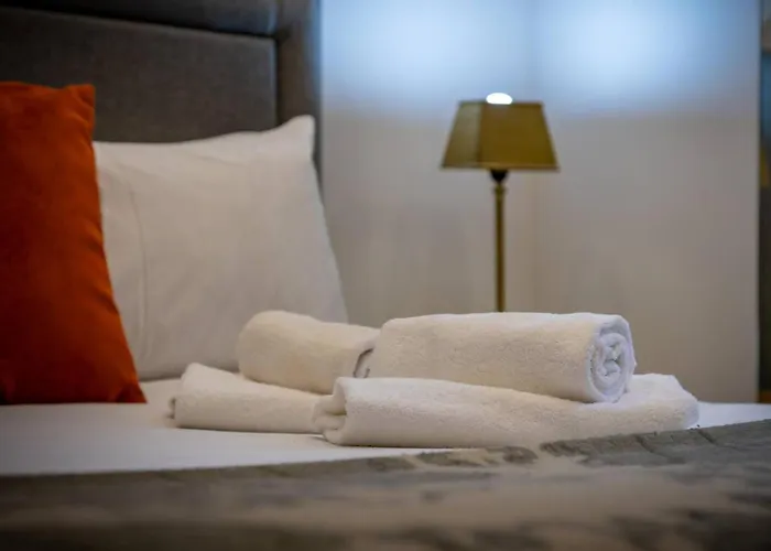 Apartmán 3 Bed Flat 8 Min Walk To Centre - Pass The Keys *