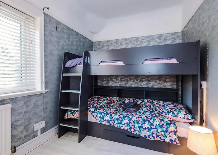 3br By Kammili With Free Parking & Fast Access * Mánchester